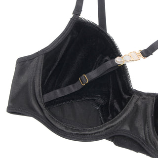 YesX YX871 Hollow Cut Black Velvet Halter Bra Set